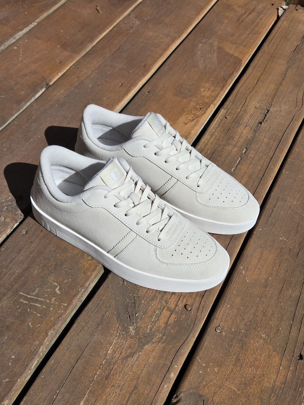 BEN SHERMAN Minimalist Sneakers - Mens Size 8.5 (Fits Like a Size 9)